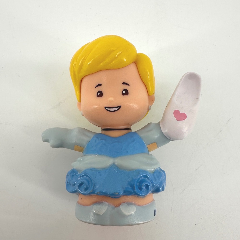 Fisher-Price Little People Disney Princess Cinderella Figure with Glass Slipper